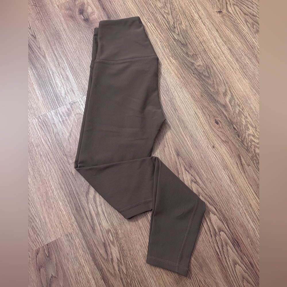 Ribbed Varley Leggings- cropped ankle length
